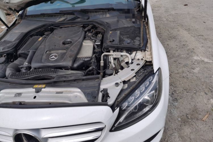 Used Mercedes-Benz C-Class 2016 C 200 L Sport Edition Engine Bay Left