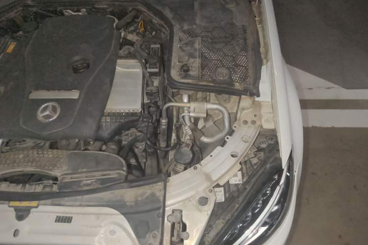 Used Mercedes-Benz C-Class 2016 C 200 L Sport Edition Engine Bay Left