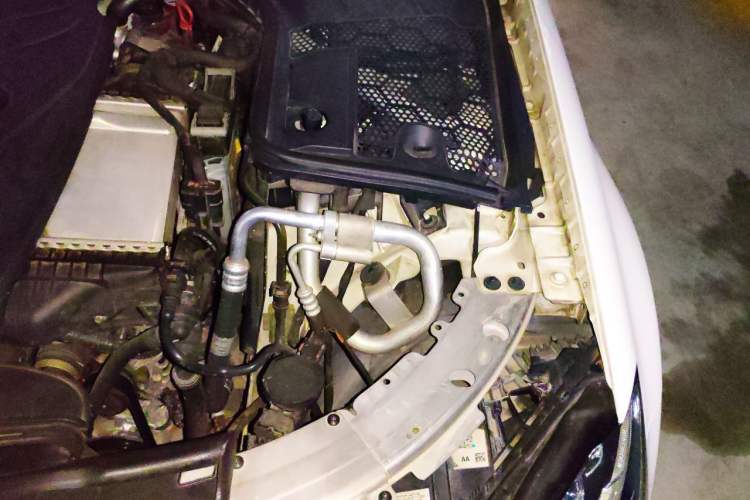 Used Mercedes-Benz C-Class 2016 C 180 L Sport Edition Engine Bay Left