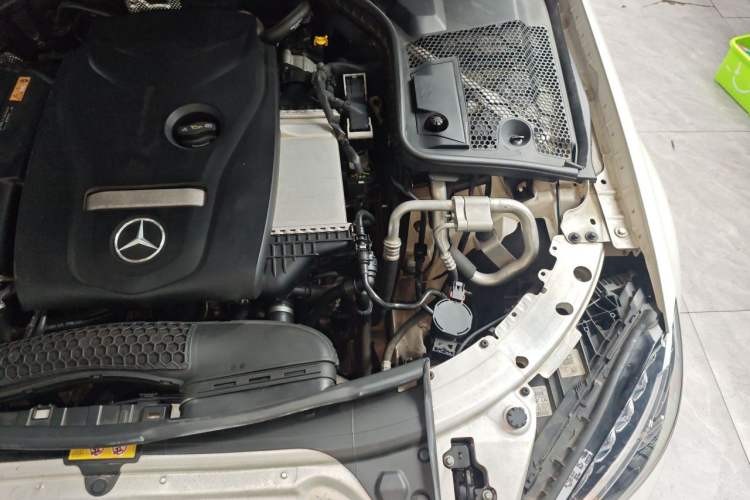 Used Mercedes-Benz C-Class 2016 C 200 4MATIC Coupe Engine Bay Left