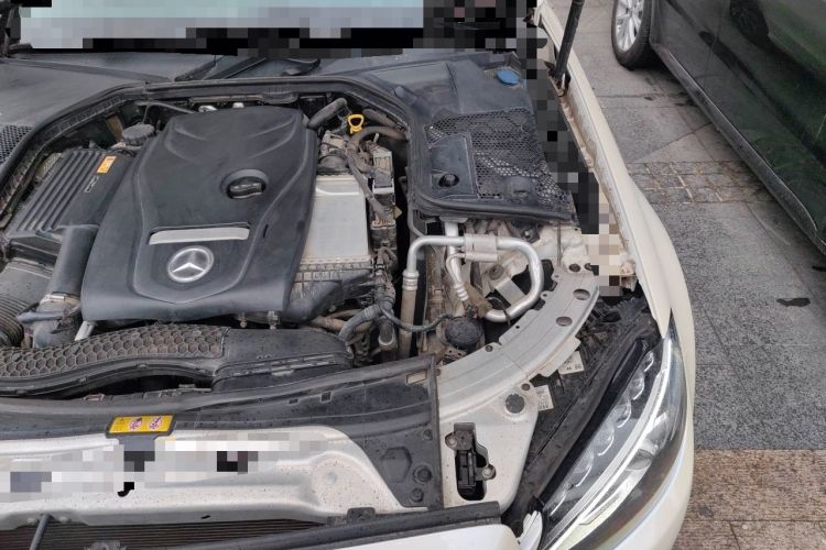 Used Mercedes-Benz C-Class 2016 C 200 L Engine Bay Left
