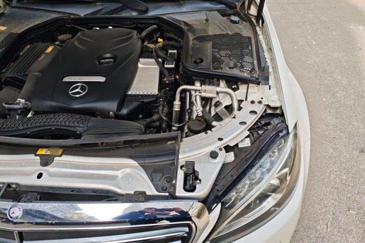 Used Mercedes-Benz C-Class 2016 C 200 L Engine Bay Left