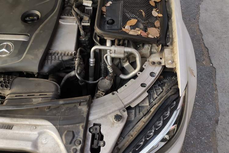 Used Mercedes-Benz C-Class 2016 C 180 L Sport Edition Engine Bay Left