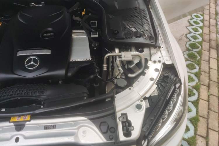Used Mercedes-Benz C-Class 2016 C 200 L Sport Edition Engine Bay Left