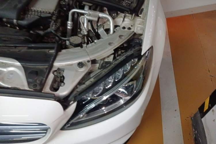 Used Mercedes-Benz C-Class 2016 C 200 Sport Edition Engine Bay Left
