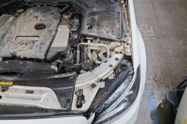 Used Mercedes-Benz C-Class 2016 C 200 L Sport Edition Engine Bay Left