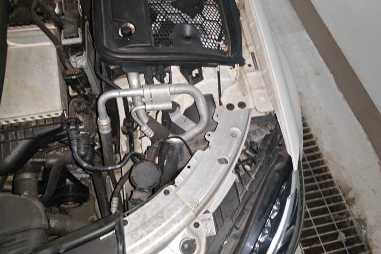 Used Mercedes-Benz C-Class 2016 C 200 4MATIC Coupe Engine Bay Left