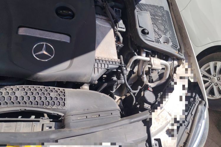 Used Mercedes-Benz C-Class 2016 C 200 L Sport Edition Engine Bay Left