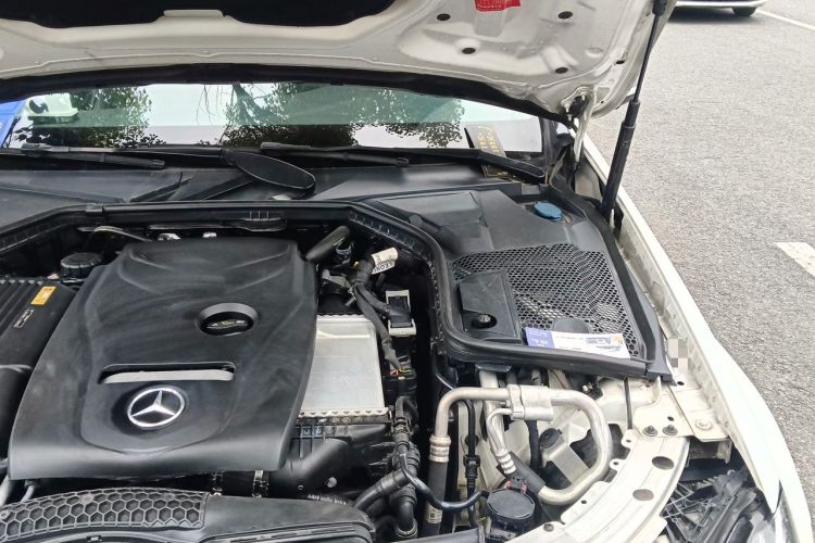 Used Mercedes-Benz C-Class 2016 C 200 L Sport Edition Engine Bay Left