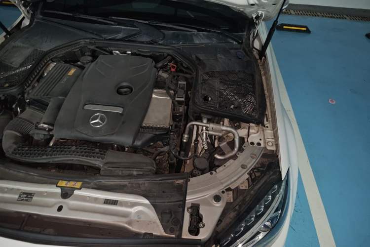 Used Mercedes-Benz C-Class 2016 C 180 L Sport Edition Engine Bay Left