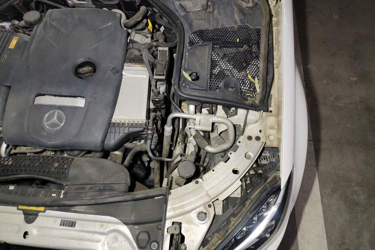 Used Mercedes-Benz C-Class 2016 C 200 Sport Edition Engine Bay Left