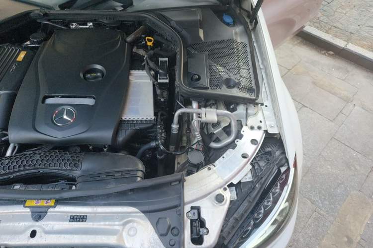 Used Mercedes-Benz C-Class 2016 C 200 Sport Edition Engine Bay Left