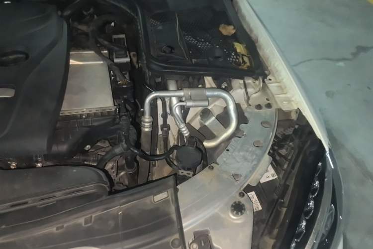 Used Mercedes-Benz C-Class 2016 C 200 Sport Edition Engine Bay Left