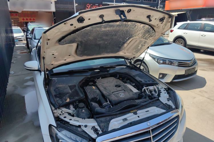 Used Mercedes-Benz C-Class 2016 C 200 L Engine Bay