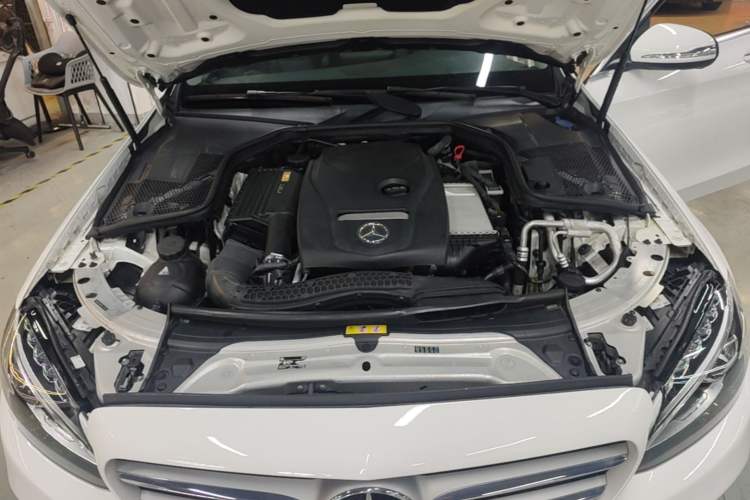 Used Mercedes-Benz C-Class 2016 C 180 L Sport Edition Engine Bay