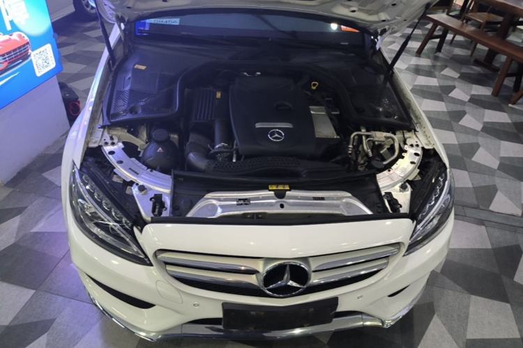 Used Mercedes-Benz C-Class 2016 C 200 L Sport Edition Engine Bay