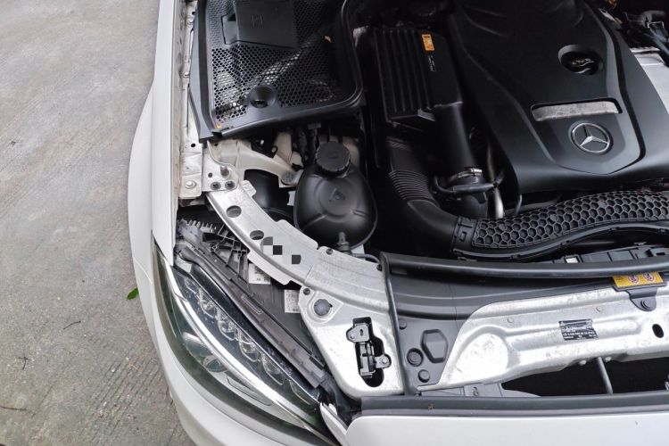 Used Mercedes-Benz C-Class 2016 C 200 L Sport Edition Engine Bay Right