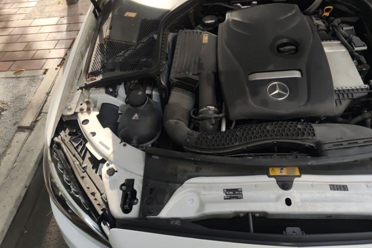 Used Mercedes-Benz C-Class 2016 C 200 L Sport Edition Engine Bay Right