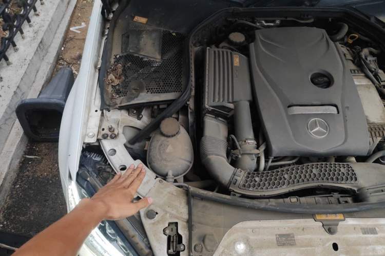 Used Mercedes-Benz C-Class 2016 C 200 Sport Edition Engine Bay Right