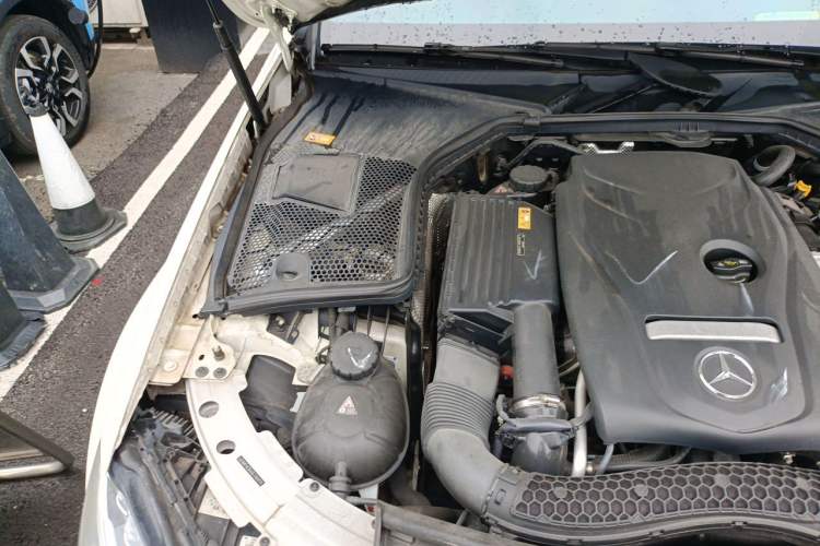 Used Mercedes-Benz C-Class 2016 C 200 Sport Edition Engine Bay Right