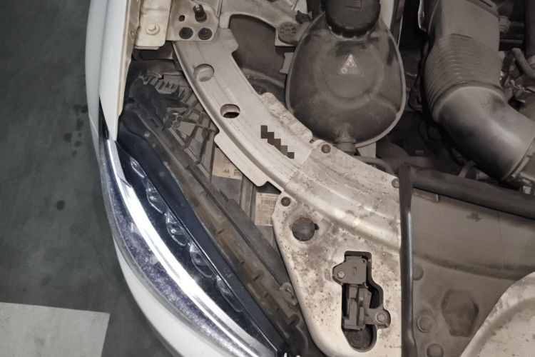 Used Mercedes-Benz C-Class 2016 C 200 Sport Edition Engine Bay Right