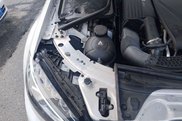 Used Mercedes-Benz C-Class 2016 C 200 Sport Edition Engine Bay Right