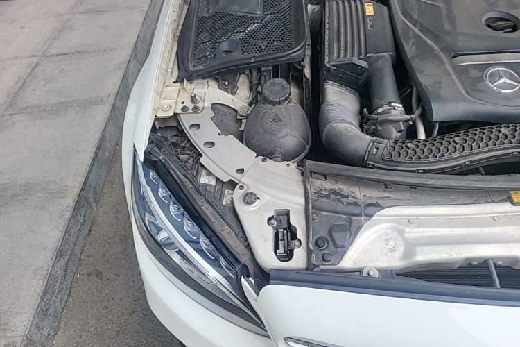 Used Mercedes-Benz C-Class 2016 C 200 Sport Edition Engine Bay Right