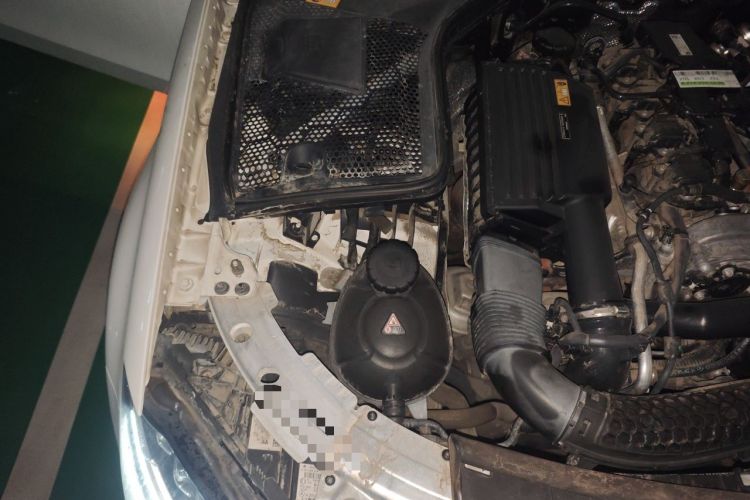 Used Mercedes-Benz C-Class 2016 C 180 L Sport Edition Engine Bay Right