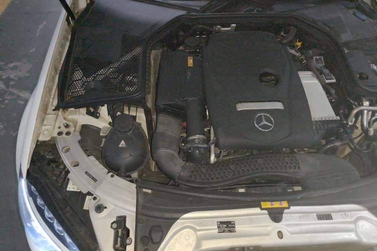 Used Mercedes-Benz C-Class 2016 C 200 L Sport Edition Engine Bay Right
