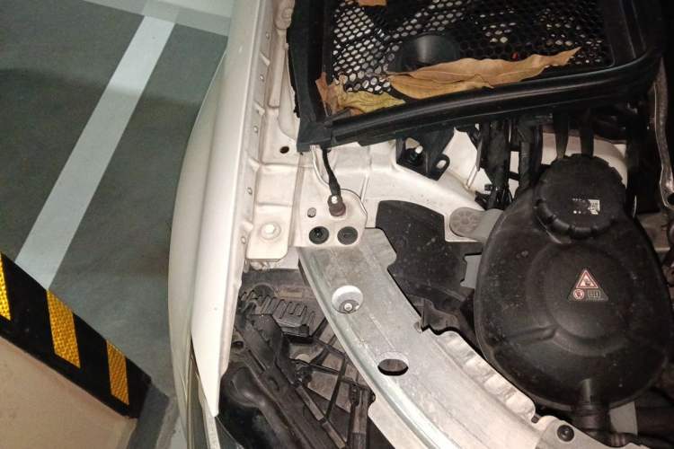 Used Mercedes-Benz C-Class 2016 C 200 Coupe Engine Bay Right