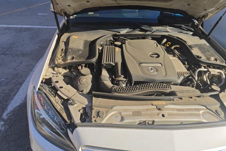Used Mercedes-Benz C-Class 2016 C 200 L Sport Edition Engine Bay Right