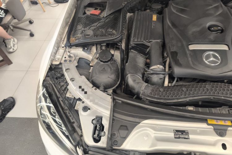 Used Mercedes-Benz C-Class 2016 C 200 L Sport Edition Engine Bay Right