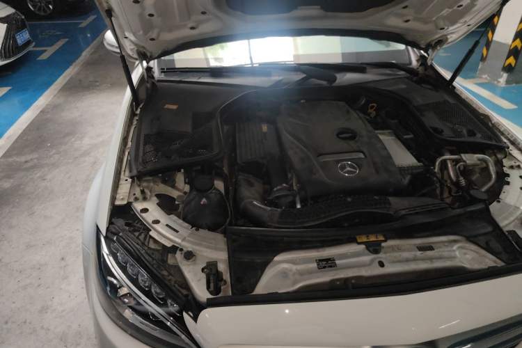 Used Mercedes-Benz C-Class 2016 C 200 L Sport Edition Engine Bay Right