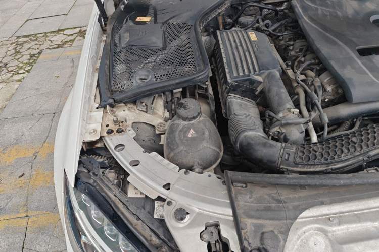 Used Mercedes-Benz C-Class 2016 C 200 Sport Edition Engine Bay Right