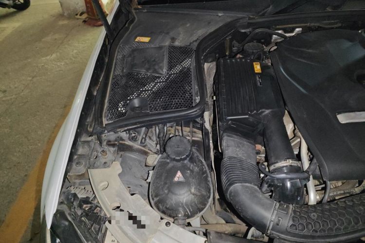 Used Mercedes-Benz C-Class 2016 C 180 L Sport Edition Engine Bay Right