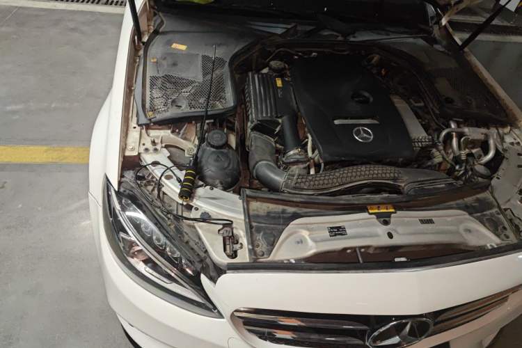 Used Mercedes-Benz C-Class 2016 C 200 Sport Edition Engine Bay Right