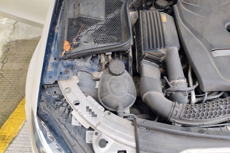 Used Mercedes-Benz C-Class 2016 C 180 L Sport Edition Engine Bay Right