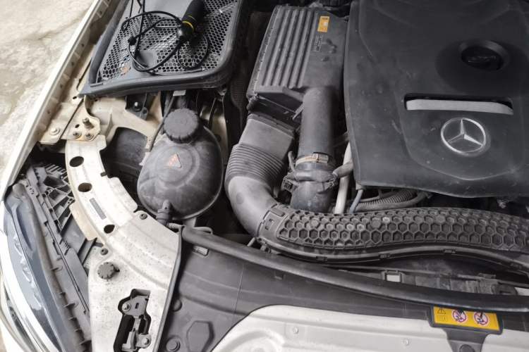 Used Mercedes-Benz C-Class 2016 C 200 Coupe Engine Bay Right
