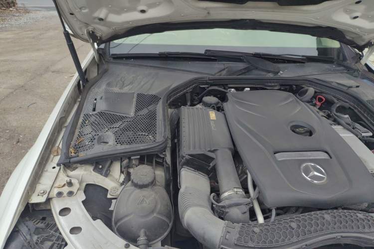 Used Mercedes-Benz C-Class 2016 C 180 L Sport Edition Engine Bay Right