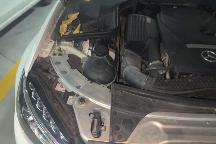 Used Mercedes-Benz C-Class 2016 C 200 Sport Edition Engine Bay Right