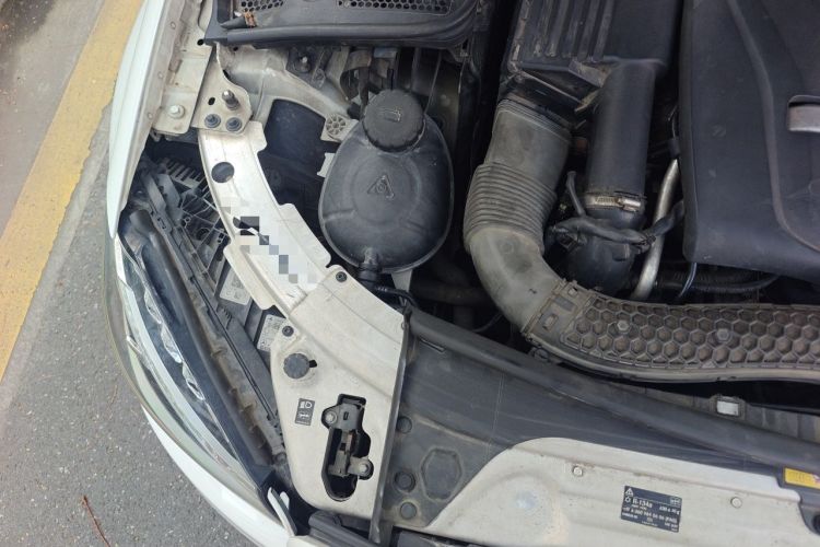 Used Mercedes-Benz C-Class 2016 C 200 L 4MATIC Sport Edition Engine Bay Right