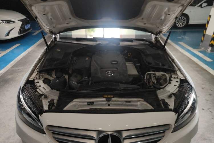 Used Mercedes-Benz C-Class 2016 C 200 L Sport Edition Engine Bay