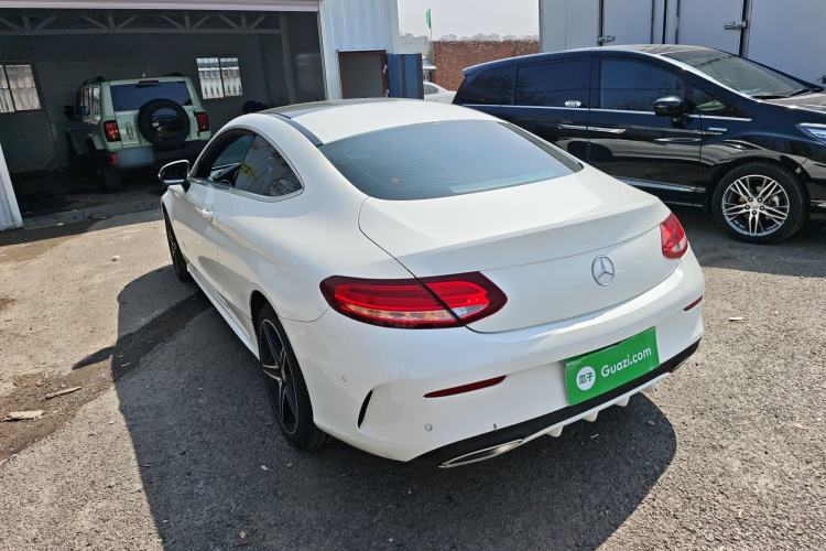 Used Mercedes-Benz C-Class 2016 C 200 Coupe Exterior 2