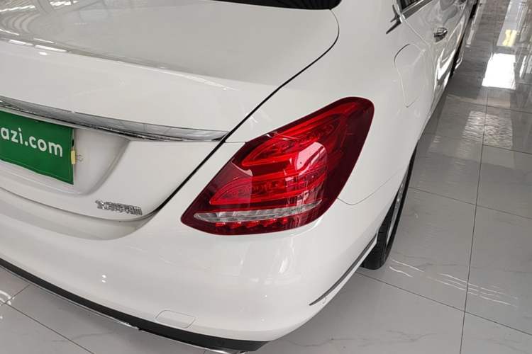 Used Mercedes-Benz C-Class 2016 C 180 L Exterior 3