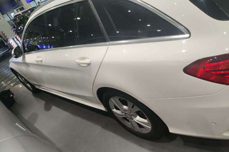 Used Mercedes-Benz C-Class 2016 C 180 Estate Exterior 3