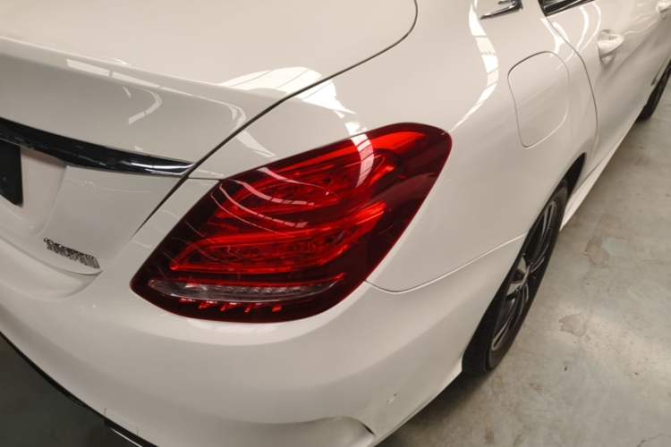 Used Mercedes-Benz C-Class 2016 C 200 Sport Edition Exterior 3