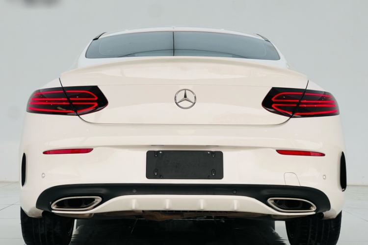 Used Mercedes-Benz C-Class 2016 C 200 Coupe Exterior 3
