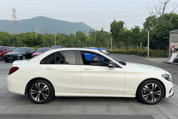 Used Mercedes-Benz C-Class 2016 C 200 Sport Edition Exterior 4