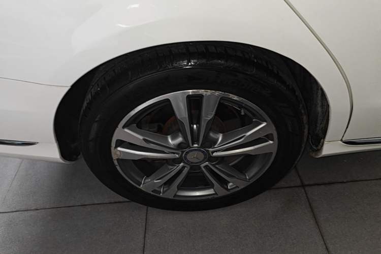 Used Mercedes-Benz C-Class 2016 C 200 L Exterior 5