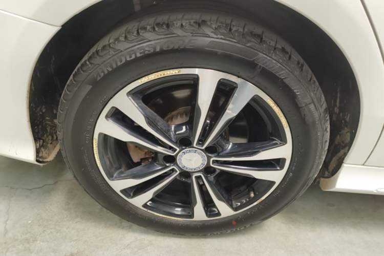 Used Mercedes-Benz C-Class 2016 C 200 Sport Edition Exterior 5